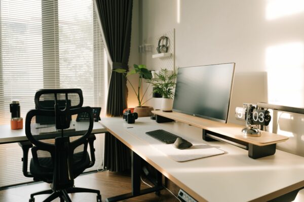 escritorio-teletrabajo-saludable-ergonomia